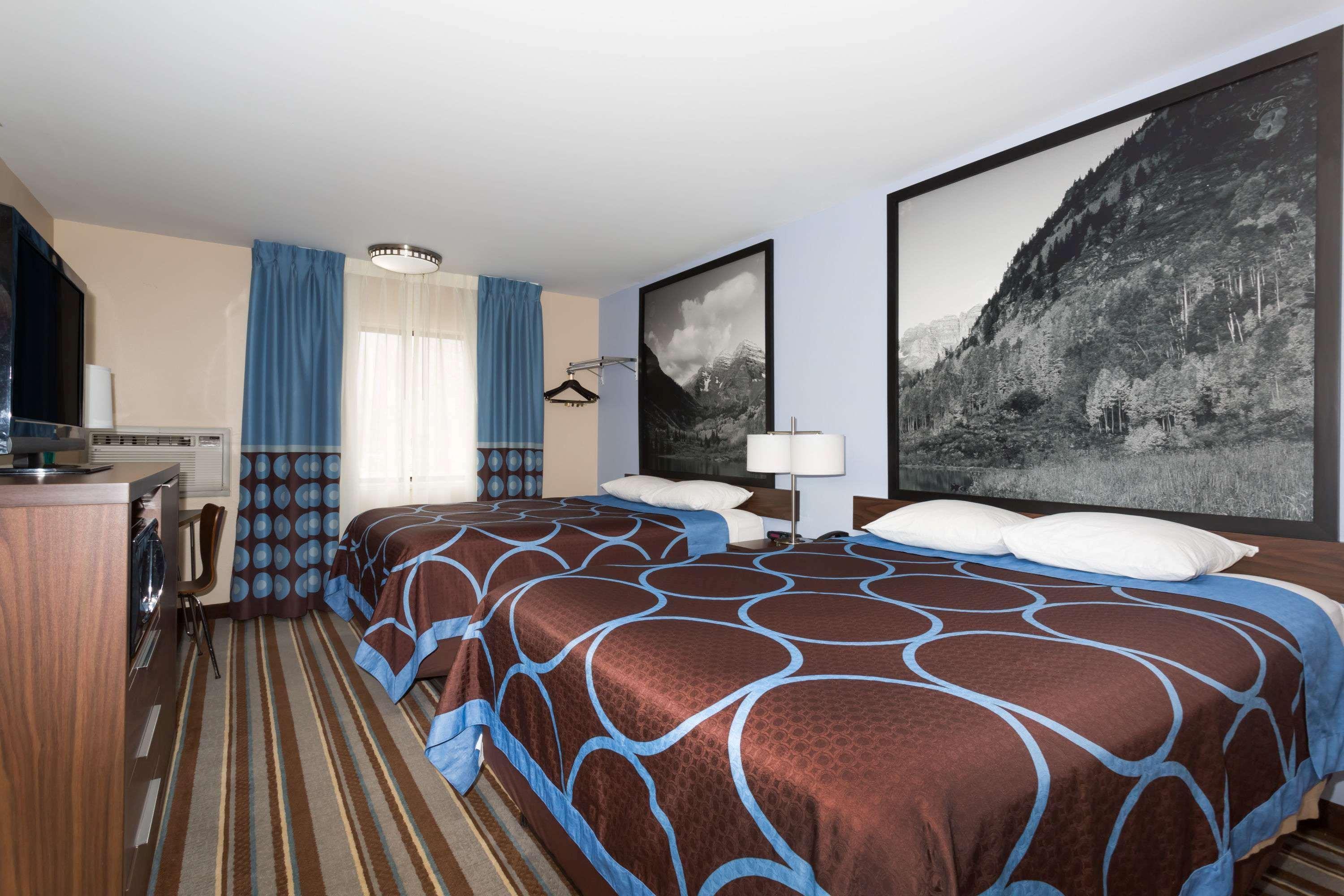 Готель Super 8 By Wyndham Longmont/Twin Peaks Екстер'єр фото